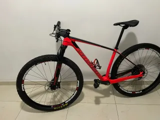 Bicicleta Specialized Carbono MTB 29