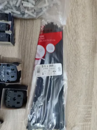 Simón S270 Mecanismos Eléctricos