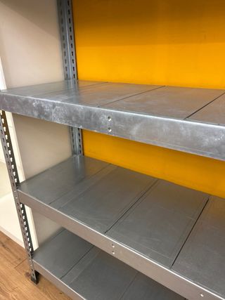 Estantería industrial metálica