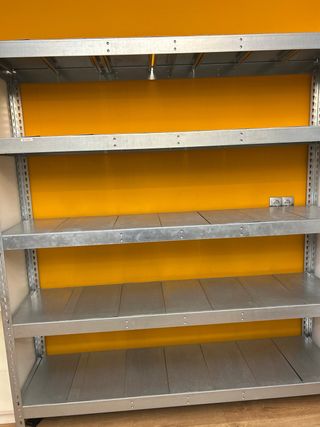 Estantería industrial metálica