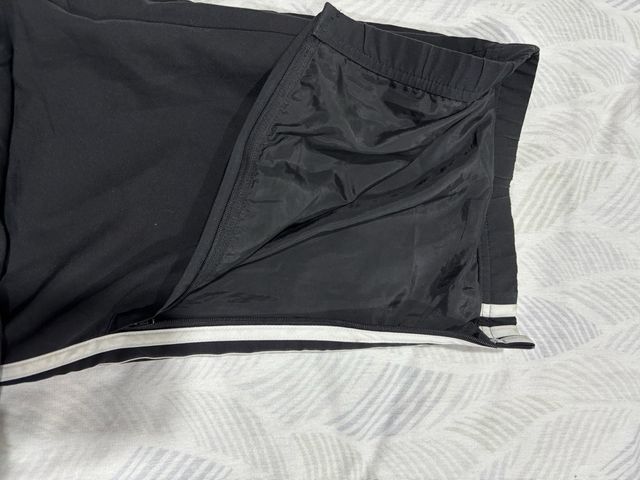 Pantalón de chándal Adidas negro