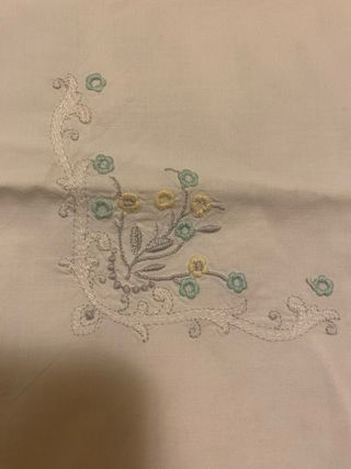 Coppia federe ricamate