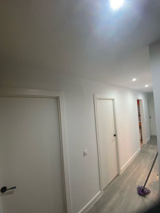 Instalación profesional de suelo laminado y vinilo