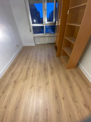 Instalación profesional de suelo laminado y vinilo