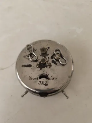 Antiguo despertador mecánico JAZ