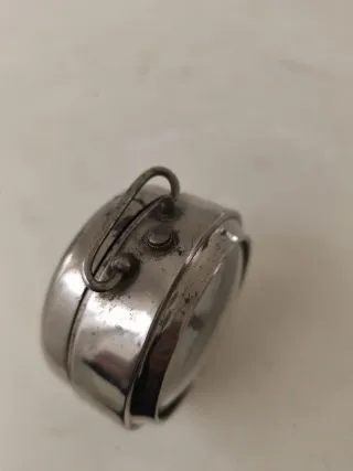 Antiguo despertador mecánico JAZ