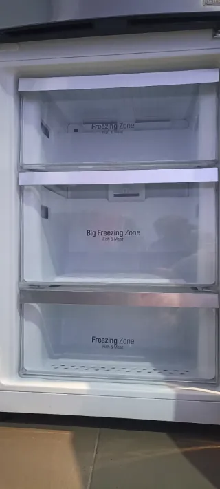 Nevera y congelador LG gris