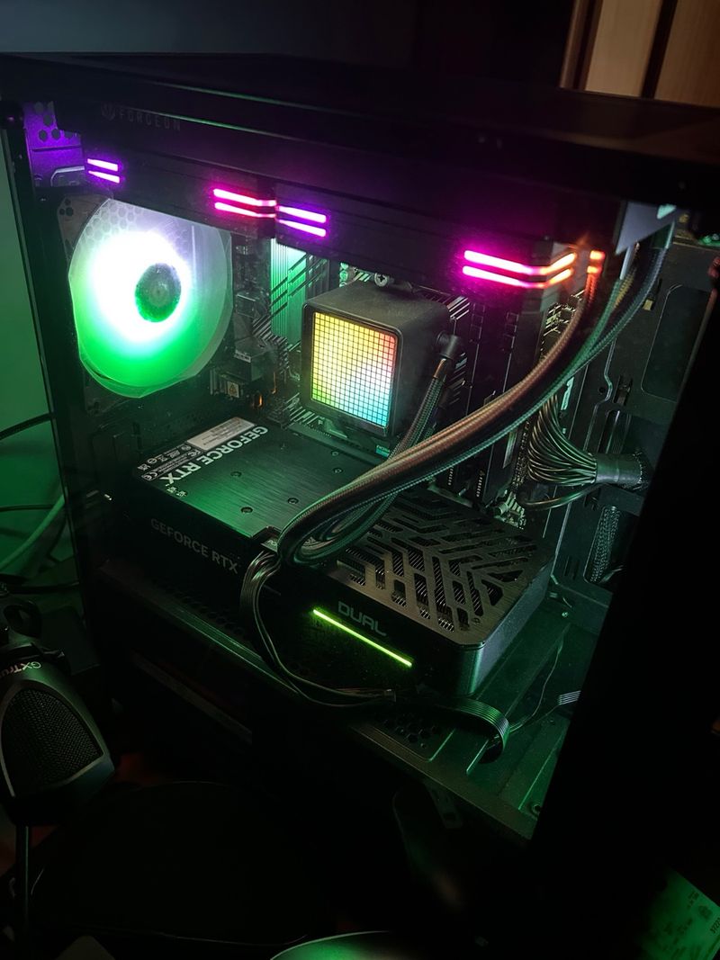 Pccom Amd ryzen 7 32gb 1tbssd rtx5060