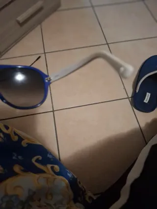 Occhiali da sole Carrera neri e blue e bianco