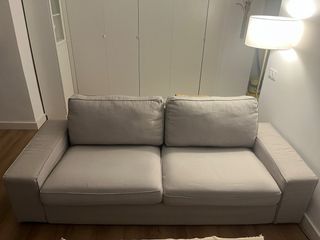 Sofá Kivik gris Ikea