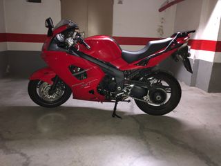 Triumph Sprint ST 1050 ABS