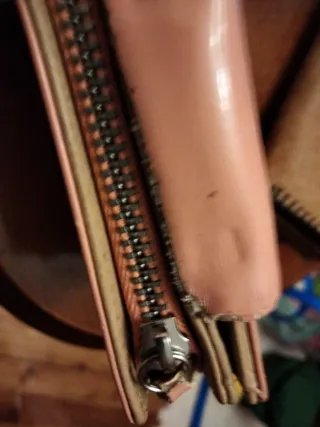 Billeteras y monederos de cuero