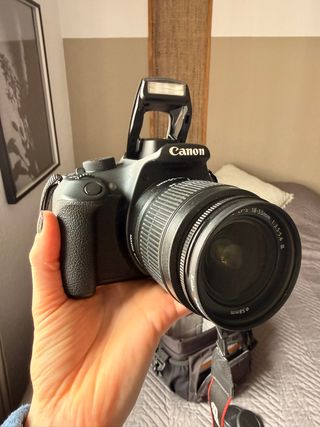 Canon EOS 1200D + 2 Lentes Kit