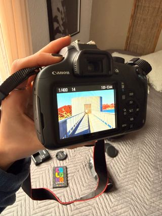 Canon EOS 1200D + 2 Lentes Kit