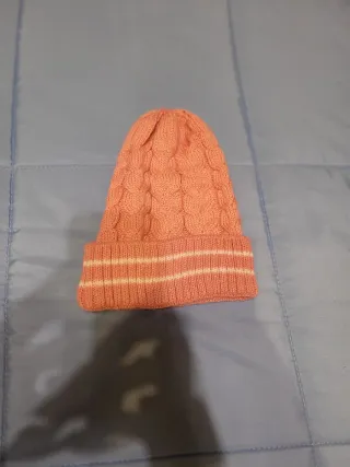 Cappello lana rosa righe bianche