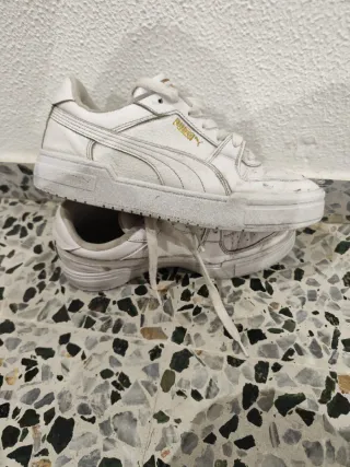 Zapatillas Puma Hombre Blancas y Doradas
