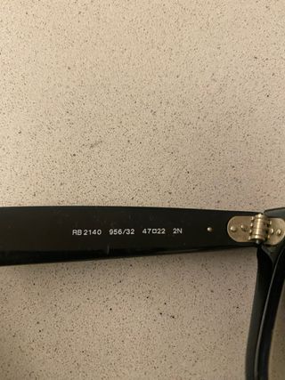 Gafas de sol nuevas Ray-Ban Wayfarer blancas de 47