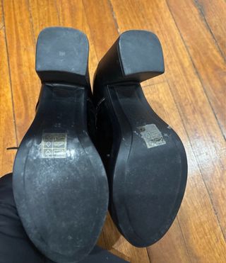 Zapatos de tacón negros charol T.37.