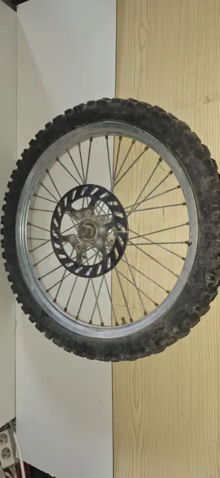 Rueda Delantera BETA 50