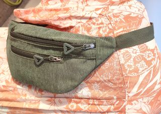 Marsupio verde militare unisex in velluto