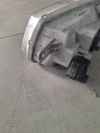 Faro derecho Hyundai Accent LC 2001