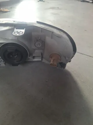 Faro derecho Hyundai Accent LC 2001