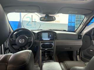 Jeep Grand Cherokee SRT8