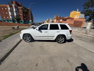 Jeep Grand Cherokee SRT8