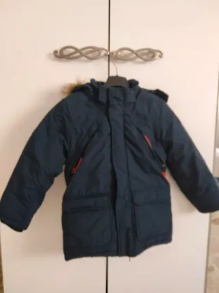 Giubbotto bambino con cappuccio