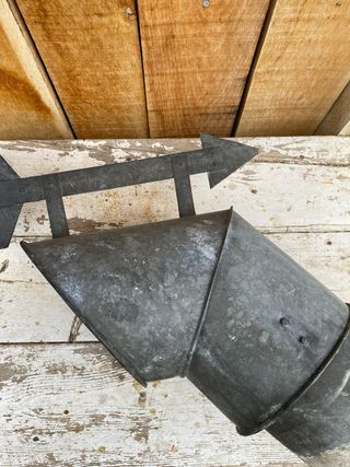 Veleta antigua de chimenea