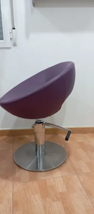 2 Sillones de Peluquería violetas