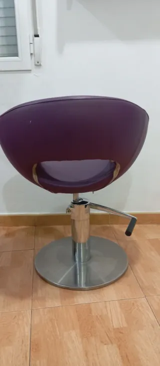 2 Sillones de Peluquería violetas
