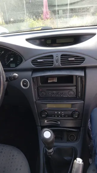 AVERIADO Renault laguna 2  2004