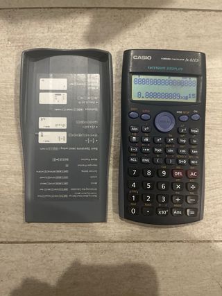 Calculadora Científica Casio fx-82ES