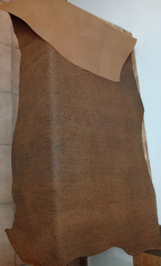 Piel de vacuno con grabado