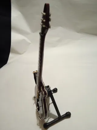 Miniatura Guitarra Eléctrica