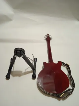 Miniatura Guitarra Eléctrica