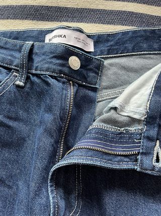 Pantalones vaqueros Bershka corte recto