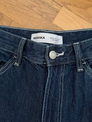 Pantalones vaqueros Bershka corte recto