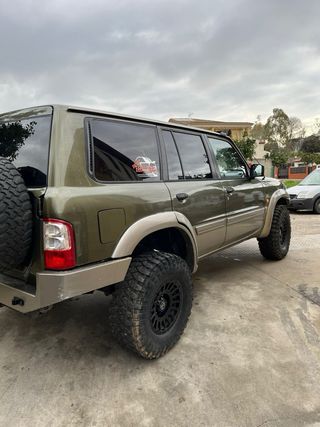 Nissan Patrol gr y61