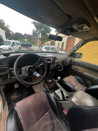 Nissan Patrol gr y61