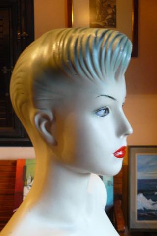 Maniquí Torso Mujer Cara Bonita