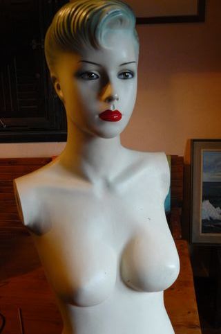 Maniquí Torso Mujer Cara Bonita