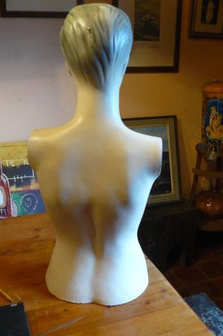 Maniquí Torso Mujer Cara Bonita