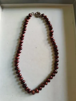Collar perlas naturales rojizo