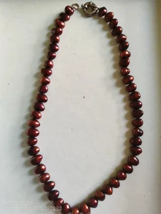 Collar perlas naturales rojizo
