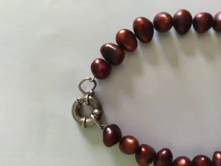 Collar perlas naturales rojizo