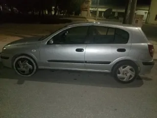 Nissan Almera 2002