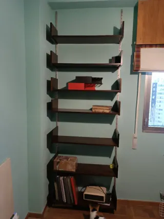 Estantería librería diseño limpio y práctico