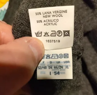 Gilet uomo collo a V marrone